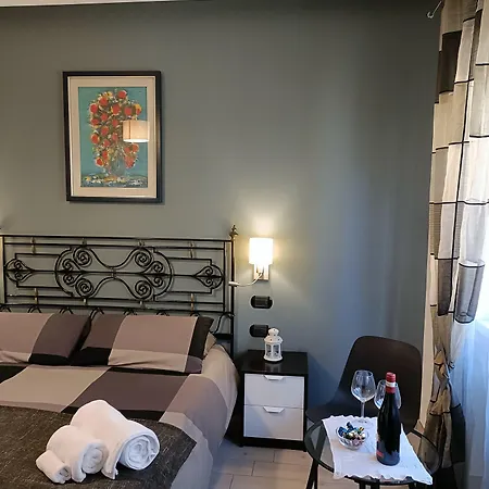 Vatican Break 4* רומא